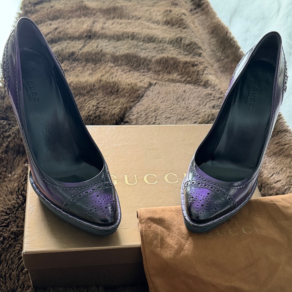 Gucci Women's Elegant Purple Heels